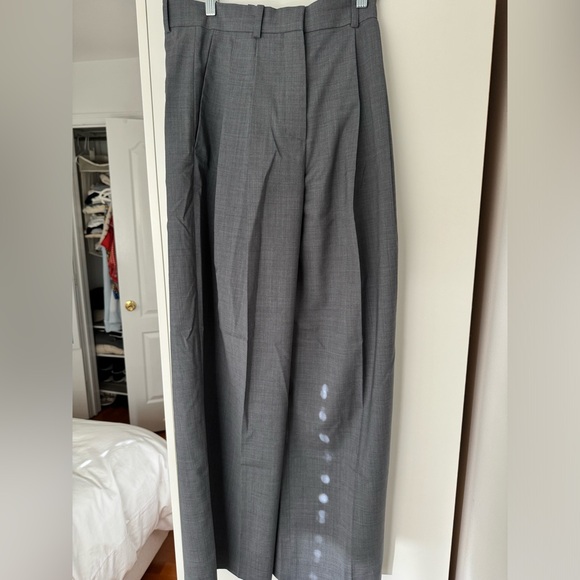 Cos Wide-Leg Tailored Twill Pants - Picture 4 of 7